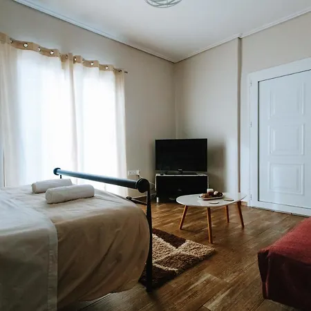 3 Bros Apartment *
